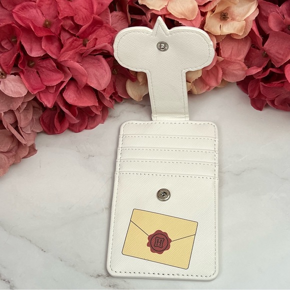 Harry Potter Hedwig the Owl Hogwarts Slim Wallet - Picture 5 of 11